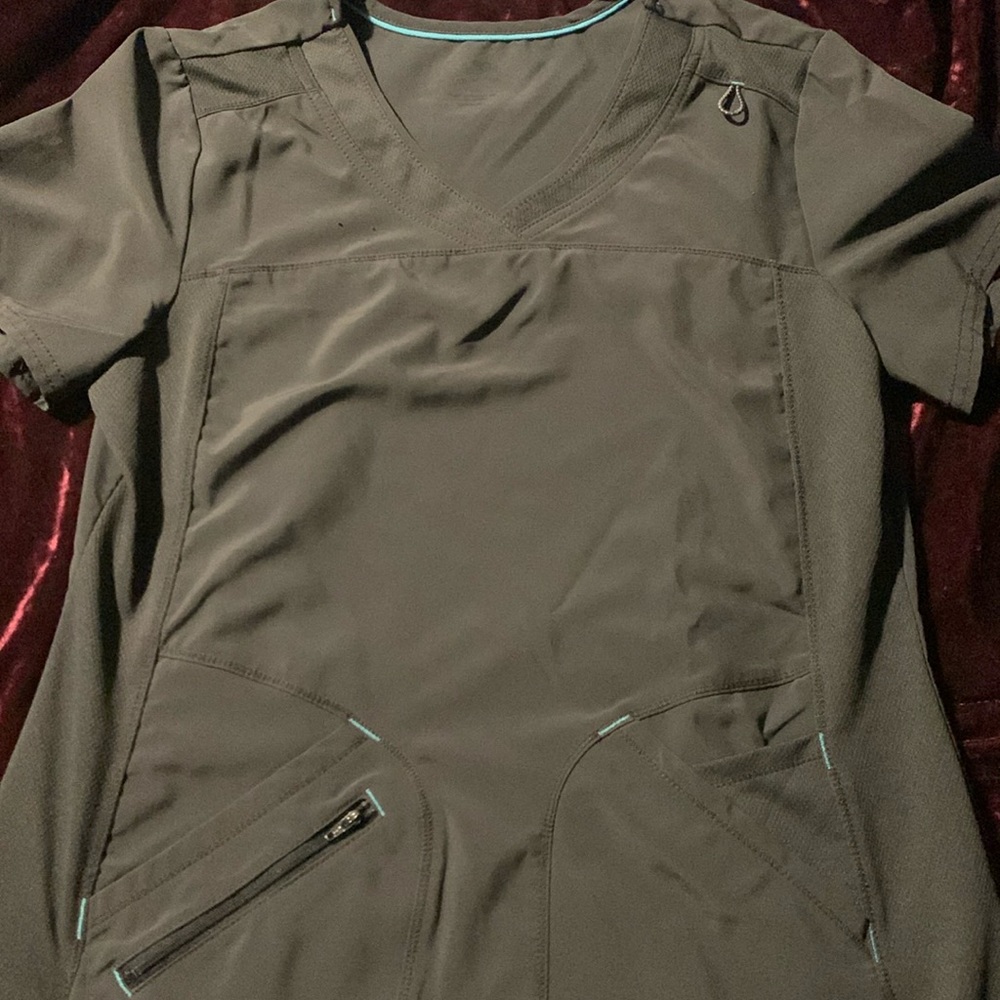 Gray Scrubstar Set